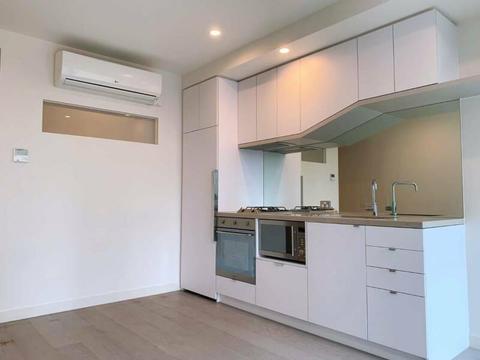 Stunning UNFURNISHED 2BD Apt in the heart of Melbourne CBD