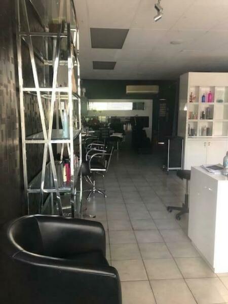 Hairdressing salon - with fitout!