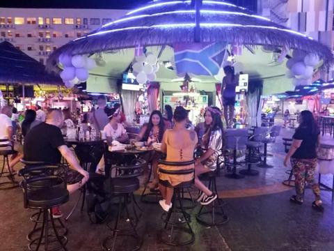 WELL ESTABLISHED LIVELY BAR IN PATONG