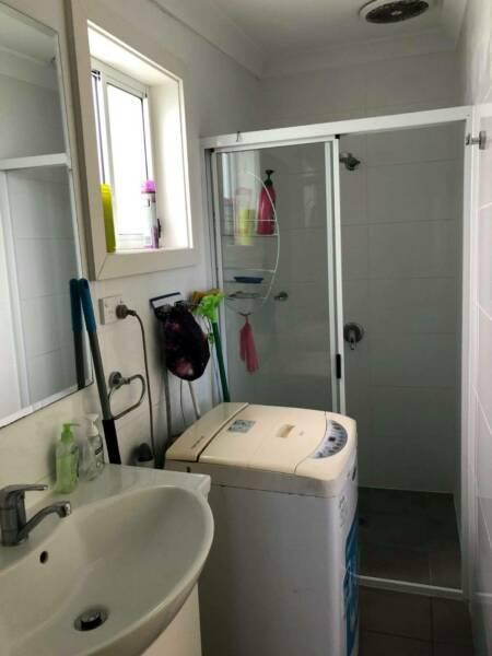 Spacious room for Rent in Merrylands (Female ONLY)