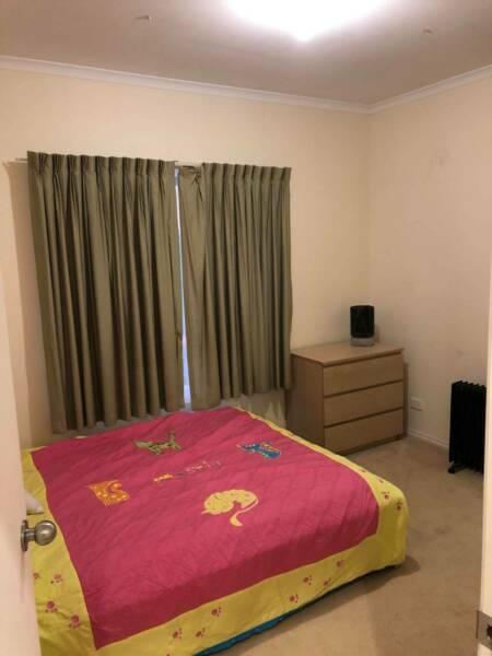 Furnished room to rent in furnished 3-bedroom share house Mawson Lakes