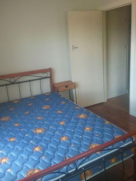 *** SHARE HOUSE - ROOM FOR RENT - WEST L'TON ***