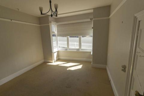 Room for rent in sharehouse sandy bay