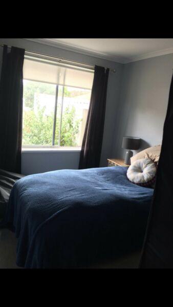 Room available in lovely share house Geilston Bay