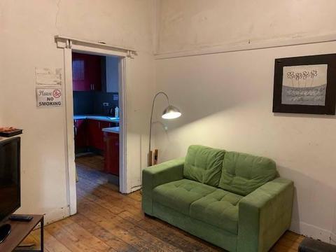 Fully furnished shared room - Gurner Street St Kilda