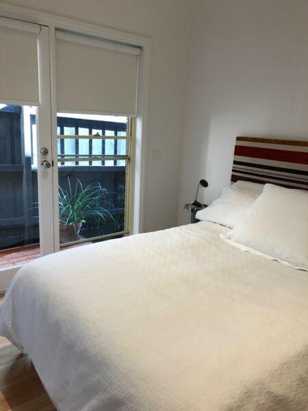 Own bedroom, sitting room and bathroom in Hawthorn