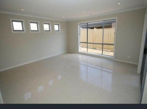 Room for rent near Tarneit station