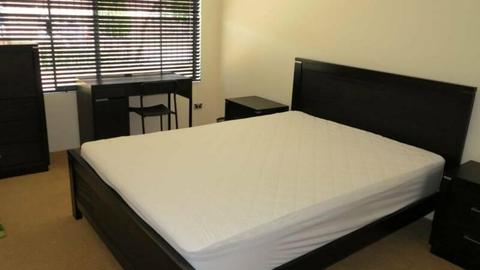 Quality Big Bedroom ( private bathroom n own toilet) in Canning Vale