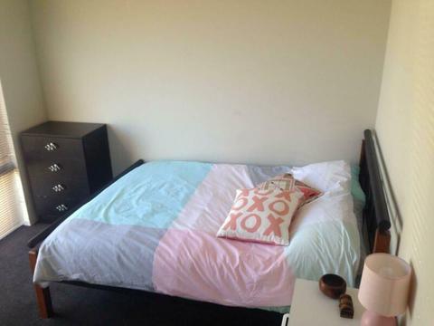 Room Available near the Guildford Hotel, no bills and free WIFI