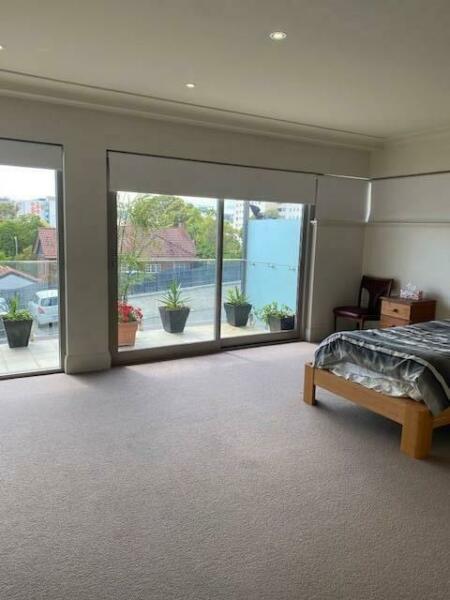 Room for Rent in Luxury House South Perth