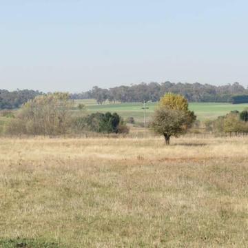 CROOKWELL LAND 4.19 HECTARES