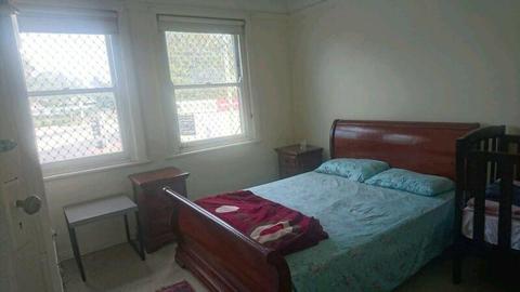 Fully furnished one bedroom apartment in Kensington next to UNSW