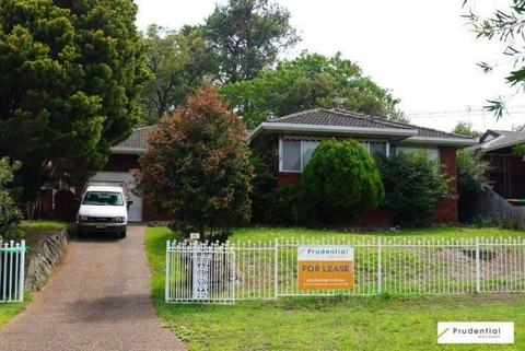 3 br house for rent Moorebank