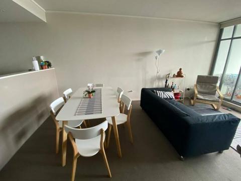 RENT PERFECT APARTMENT FOR A COUPLE - MAROUBRA JUNCTION