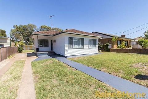 Furnished 3 Bedroom House South Dubbo