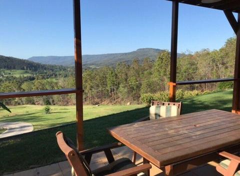 2 Bedroom Granny Flat for rent in Canungra with mountain views