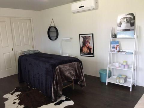Fully Furnished Beauty Room for Rent