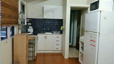 Own space IN THE CITY 1 Bedroom fully self-contained NO BILLS