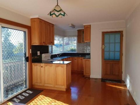 Large 3 Bedroom House close to Hobart CBD for Rent
