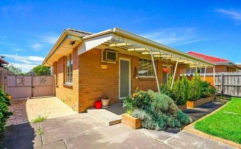 A sunny separated room is available near Laverton Station