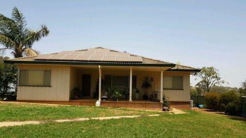 Woodstock nsw house with 3 acres