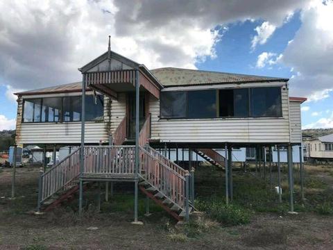 Removal House for sale