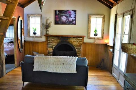 Huon Valley Cottage on 24.5 Acres