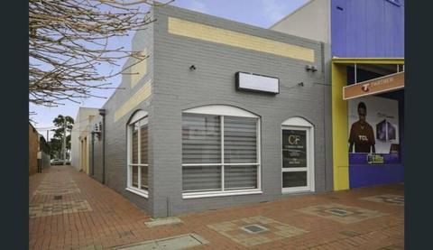 Commercial property freehold retail office 139 main st Stawell 3380