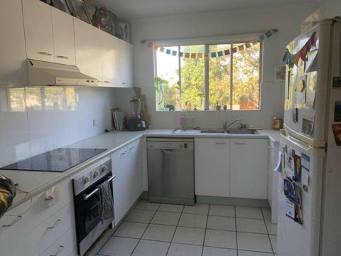 Mooloolaba Short term room for rent