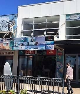 SURF SHOP OPPOSITE TERRIGAL BEACH, NEW SOUTH WALES, AUSTRALIA