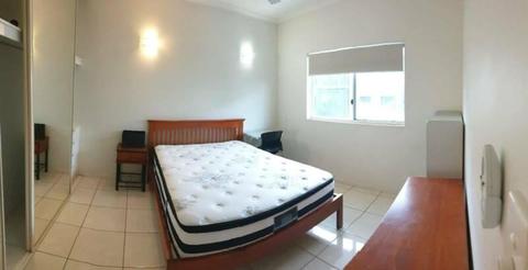 Furnished Room in Gorgeous Apartment, $210 P/W, ALL INCL