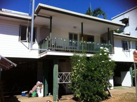 Huge Nightcliff elevated home with pool and chickens