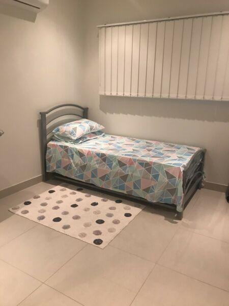 Room to rent in a 2 bed apartment