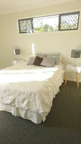 Master Bedroom for a couple or single use in Tarragindi