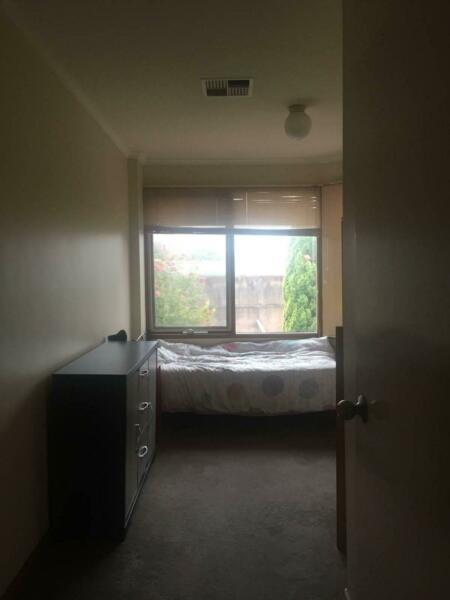 $180/wk, A single private room, CBD