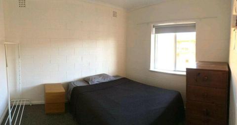 Room for rent in Norwood