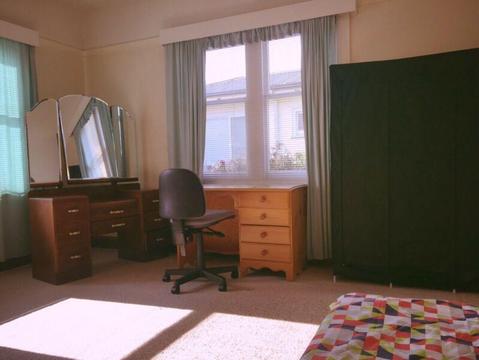1 single room for rent closed to Utas Newnham campus