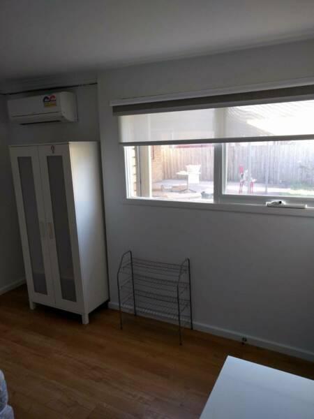 One room available to rent near Oakleigh Station $160/W