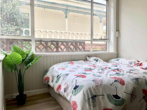 Inner city private double room with OWN bathroom furnished no bills