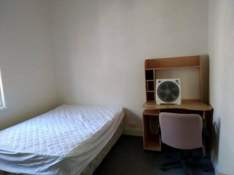 Room for rent near UWA