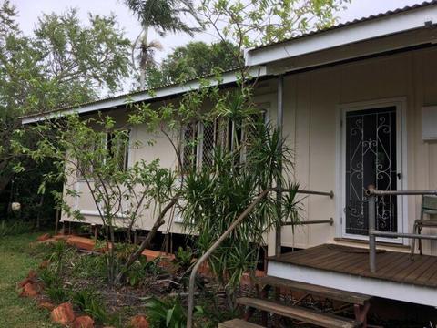 Room for rent in lovely Old Broome house. $200 pw