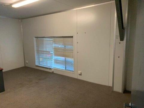 Sub lease Office space and use of hard stand