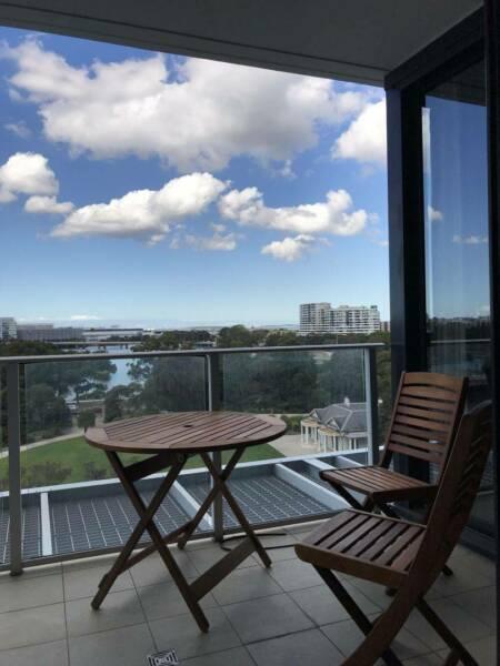 Wolli Creek - Fully Furnished Modern One-Bedroom Apartment