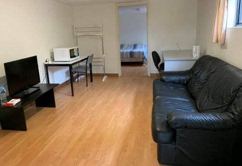 Fully furnished one bedroom apartment near Maroubra beach