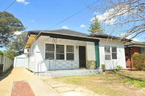 3 bedrooms Family house with LUG in Blacktown
