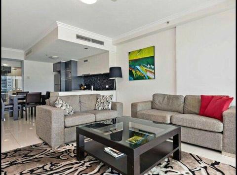 1 bedroom available in a luxurious 2 bedroom apartment in esplanade