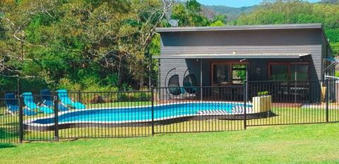 Pool cottage, in beautiful Currumbin Valley! Available now