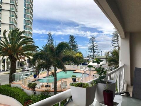 Kirra apartment for rent on beach