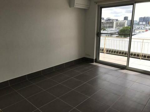 For Rent: 2 bedroom Unit in Fortitude Valley