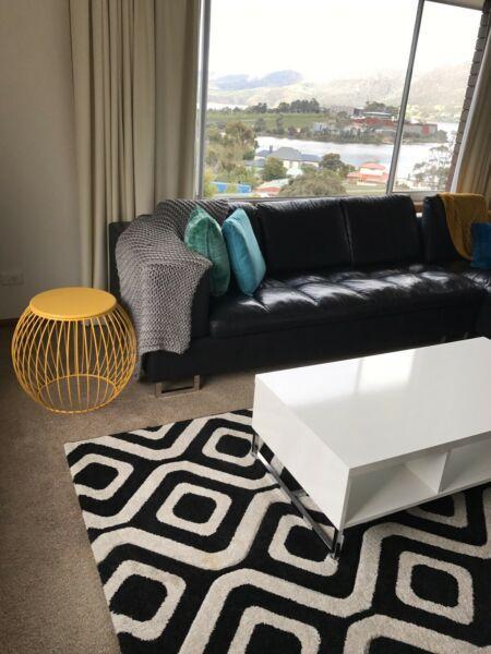 Short term rental 4bedroom apartment fully furnished